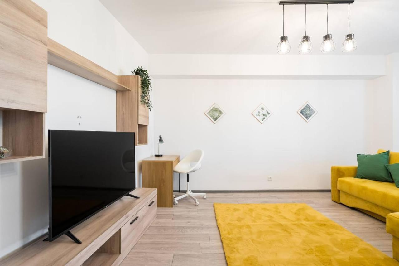 Carol New Building With Balcony Apartamento Bucareste Exterior foto